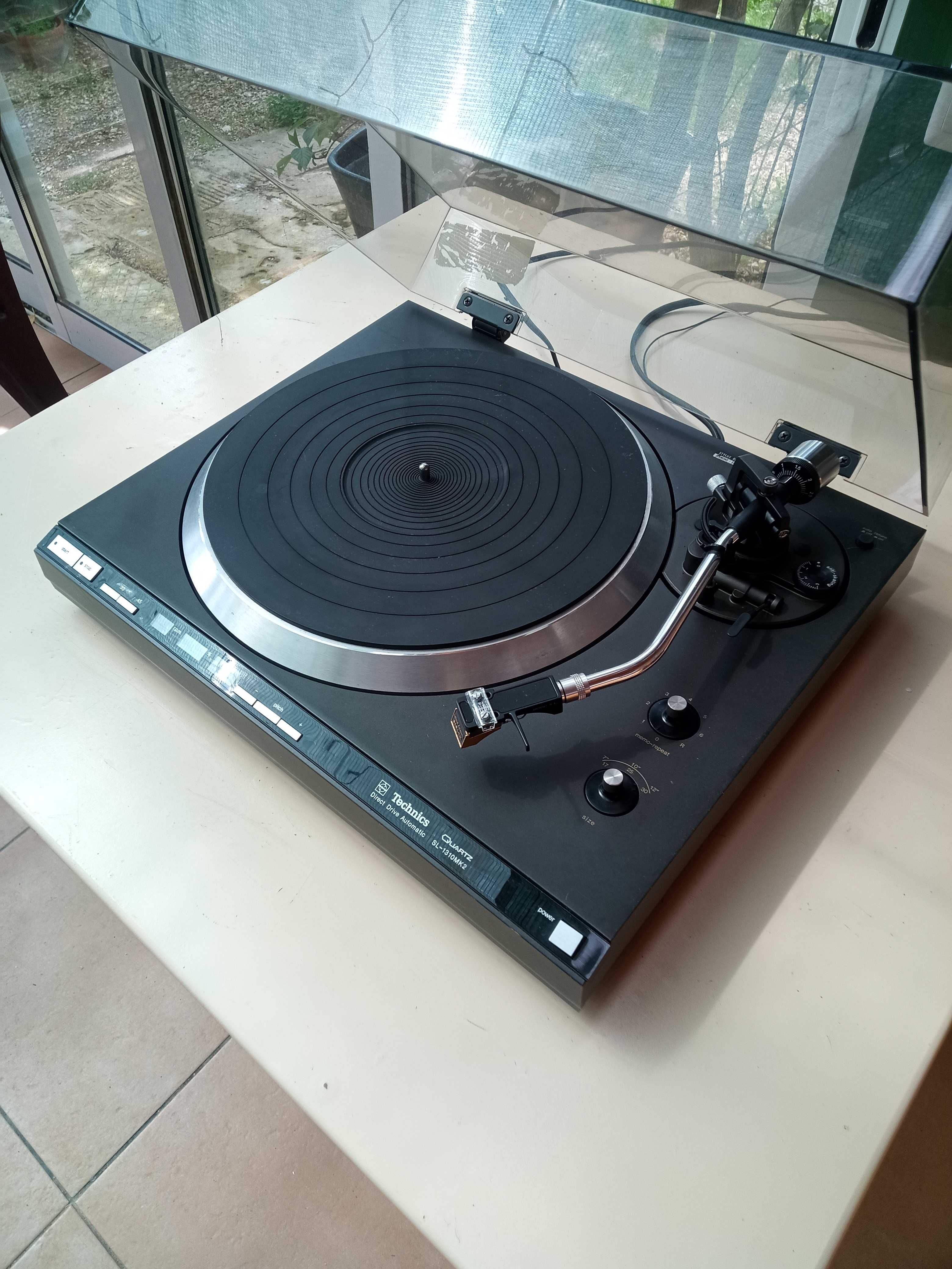 Gira discos profissional - Technics SL1310 -  condição imaculada