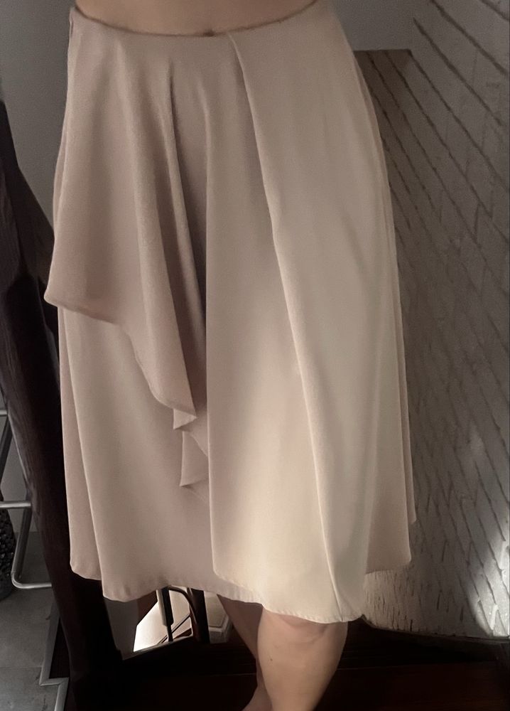 Sprzedam spódnicę lekka elegancka Reserved 36 pudrowy róż