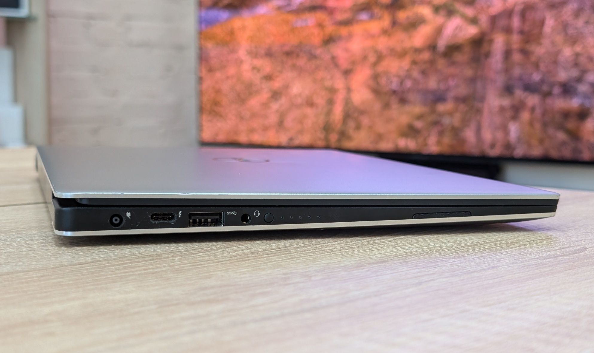 Dell XPS 13 9350 8/256gb i5-6200 13.3"FullHD IPS ShopusCenter