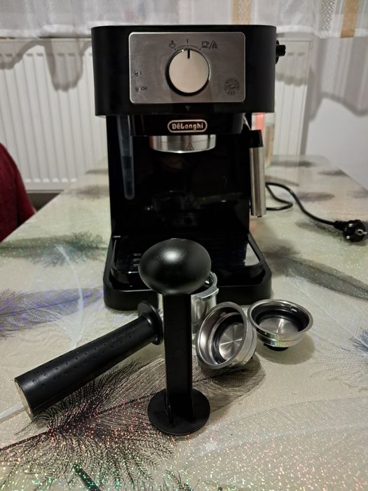 Кавоварка DELONGHI Stilosa EC260.BK