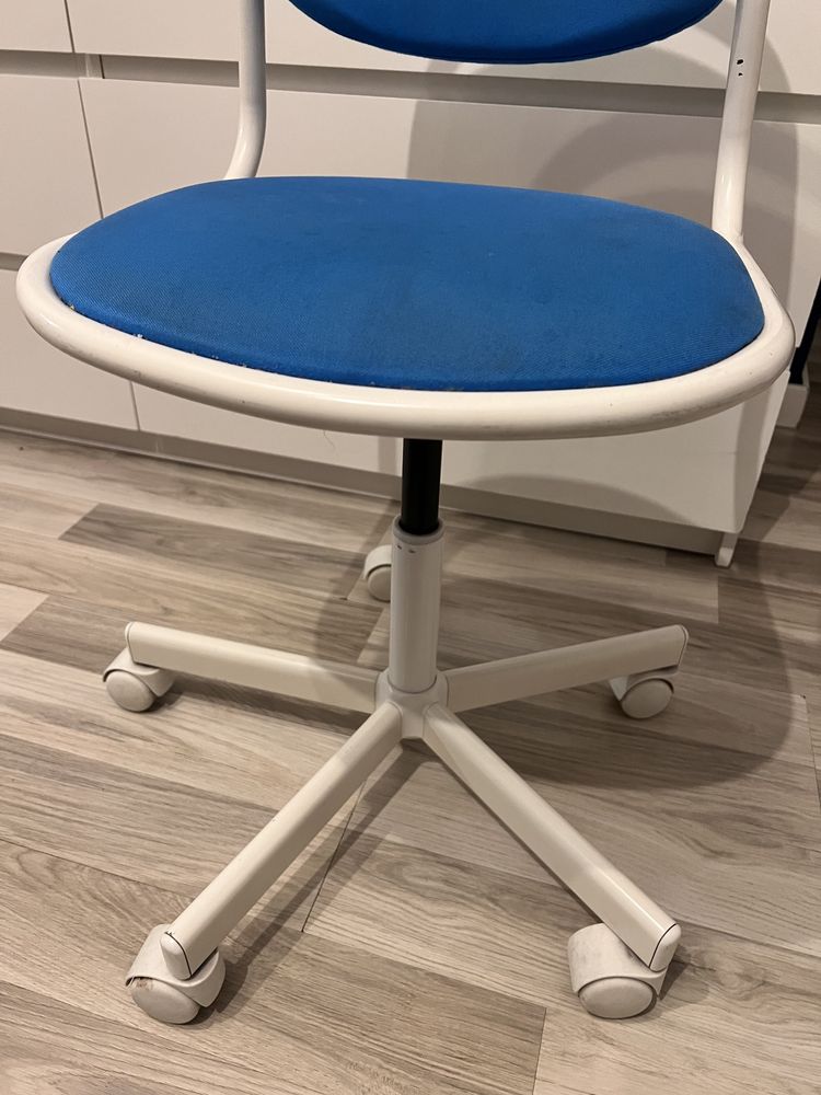 Krzeslo do biurka obrotowe regulowane Ikea orfajall