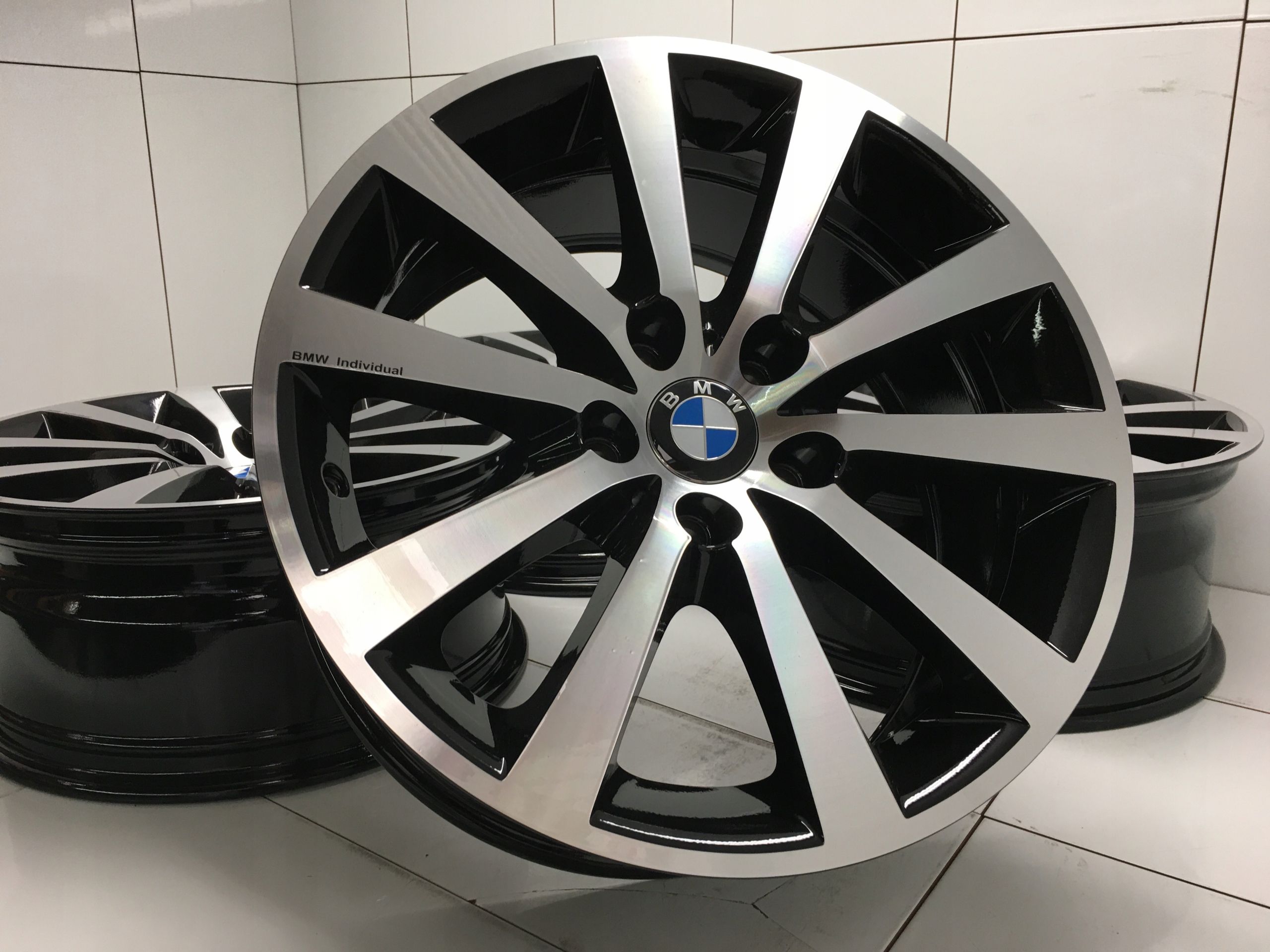 Felgi 18 BMW VW T5 T6 8J ET30 Super Ideal