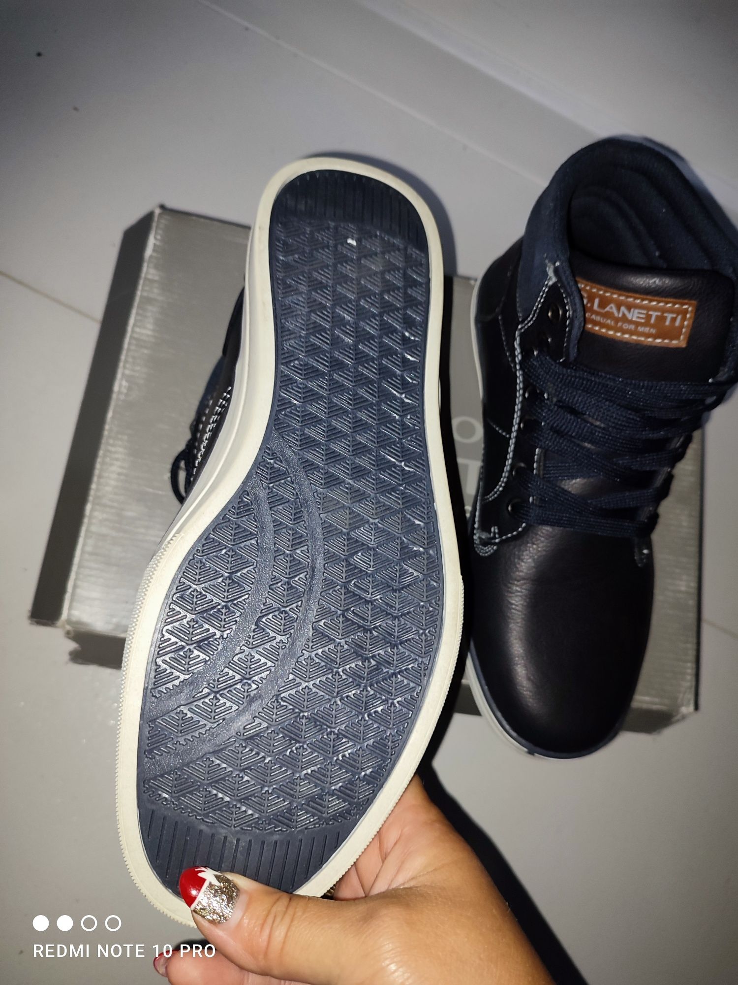 Buty na jesien i lekką zimę rozm 41