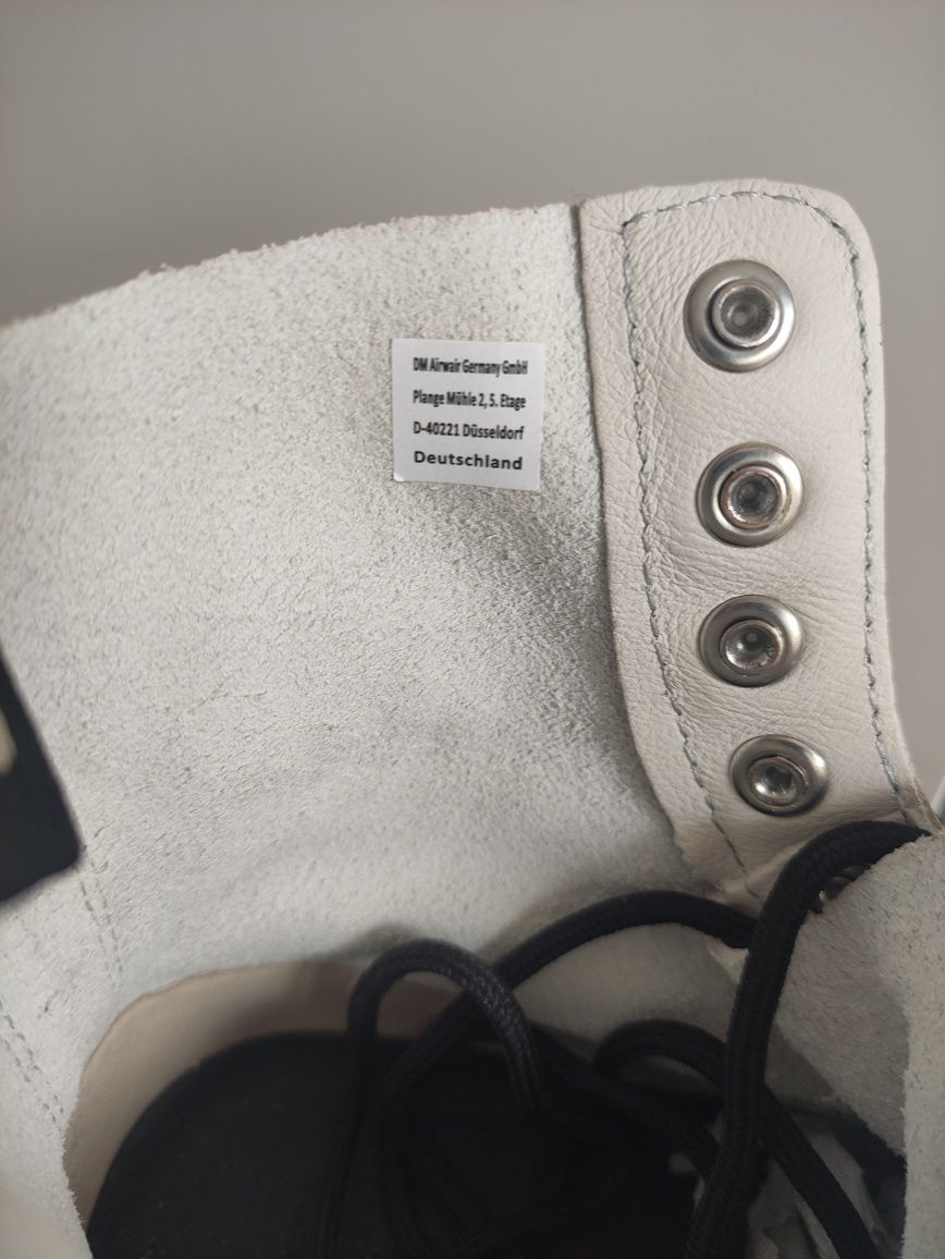 Dr Martens glany trapery buty