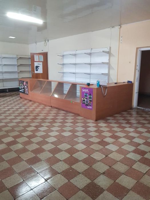 Продається комерційне приміщення