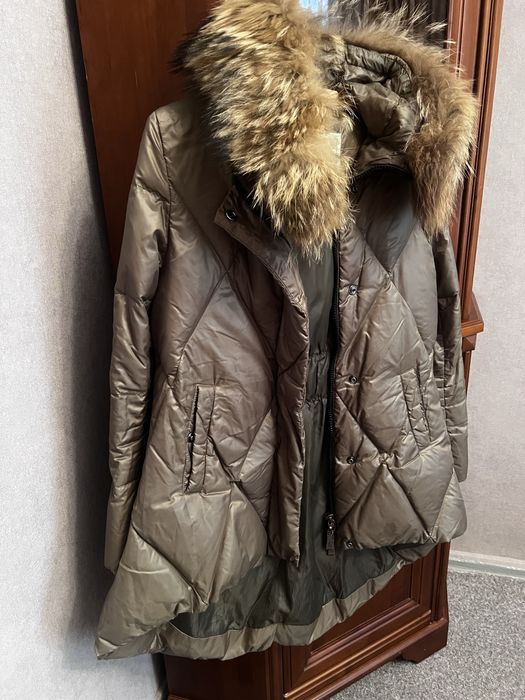 Пухова куртка Moncler
