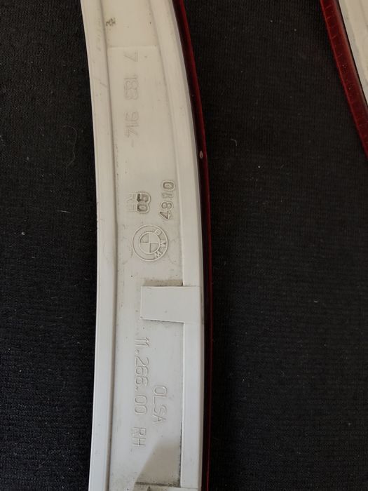 Катафот , світловідбивач БМВ