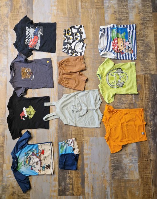 Zestaw letnich ubrań dla chłopca rozmiar 92