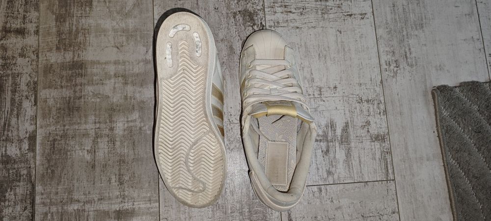 Buty adidas superstar 42.2/3