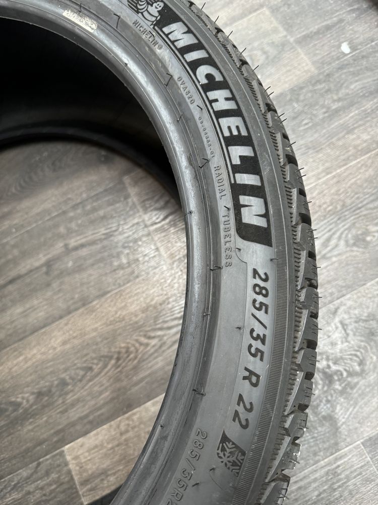 Шины Michelin 285/35/R22