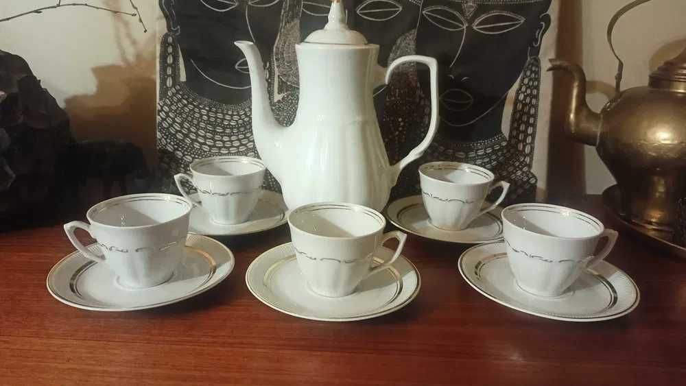 Filiżanki talerzyki cebulowy wzór porcelana Mirostowice Pruszków PRL