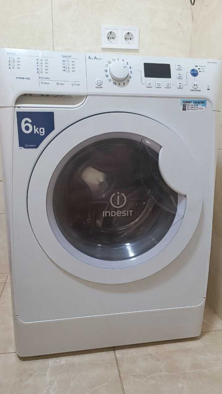 Пральна машина Indesit PWSE 6108 W