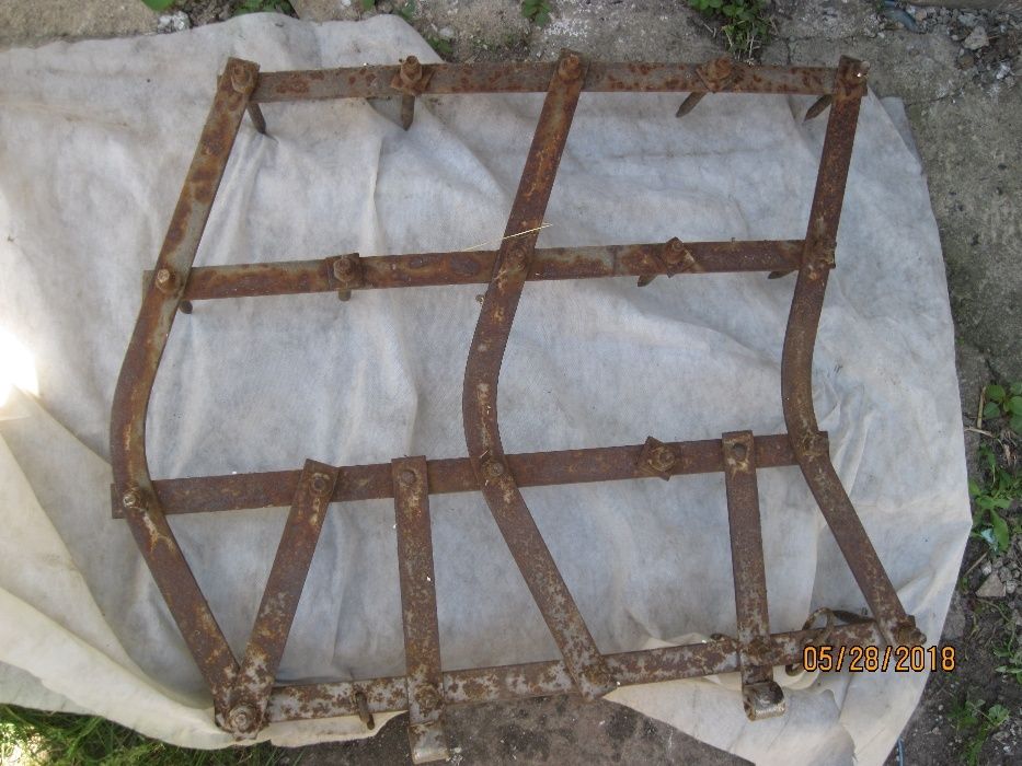 Борона зубчатая размером 65 см. х 59 см.