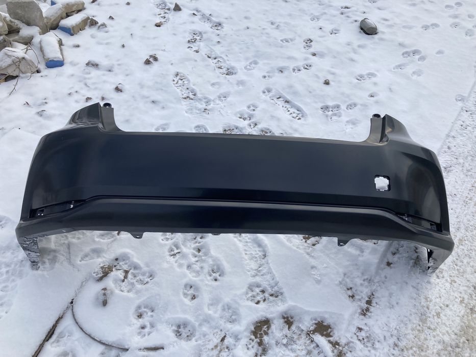 Продам новий бампер toyota corolla 2020-2021