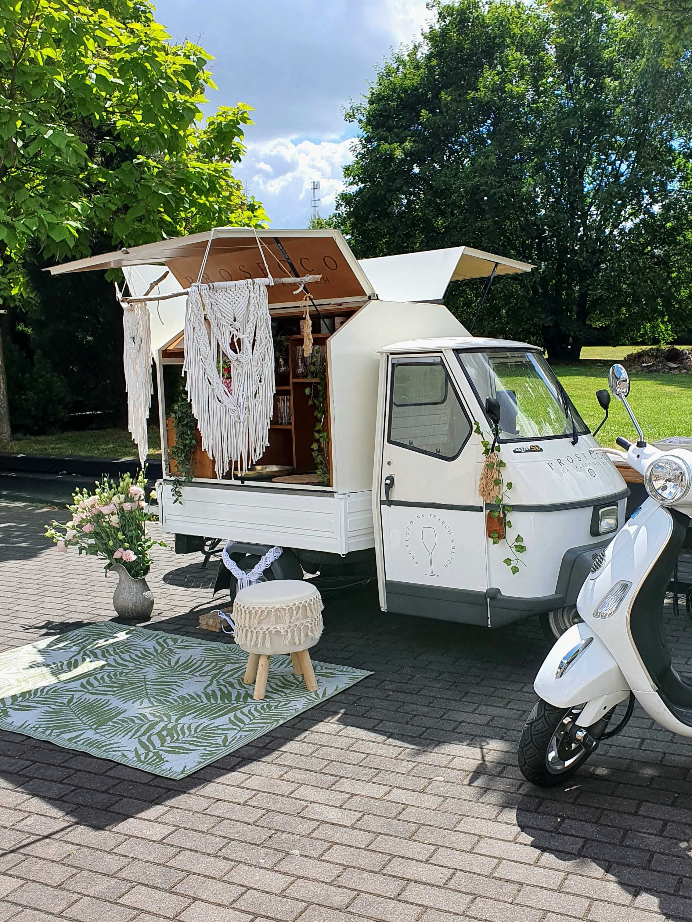 Prosecco van, mobilny bar, atrakcja na imprezę