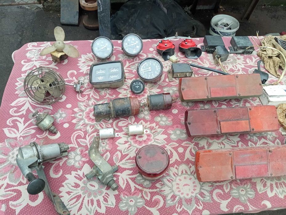 Продам панель приладів ЗІЛ-130