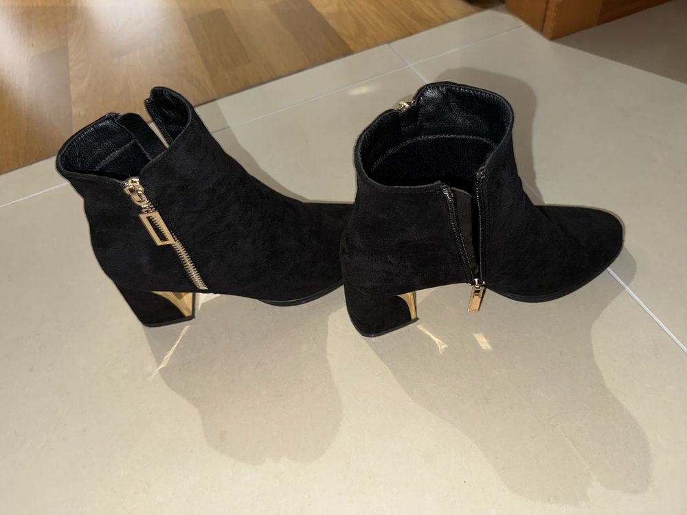 botins de camurça