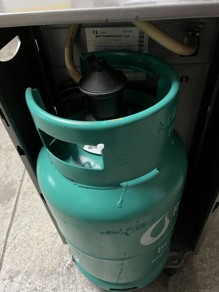 Aquecedor a gas com bilha