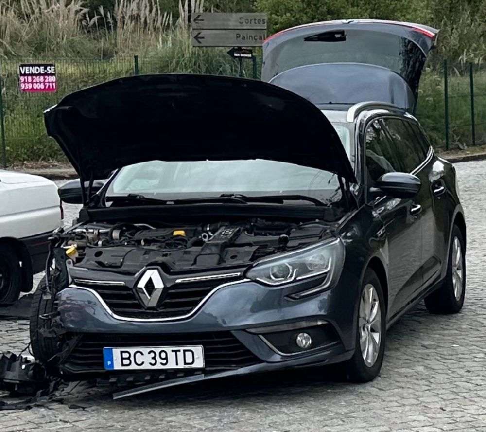 Megane 1.6  air bags OK  - trabalha e anda