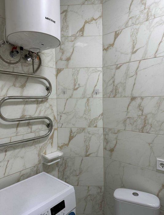Продам квартиру студию (404002)