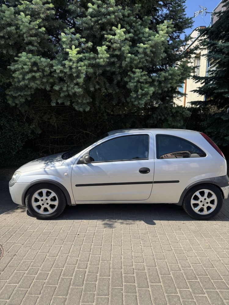 Opel Corsa 1.0 benzyna 2002 rok manual
