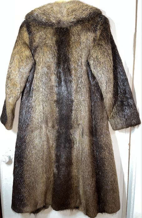 Шуба нутриевая с воротником