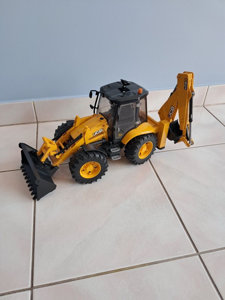 Bruder Koparka JCB 5CX 02454