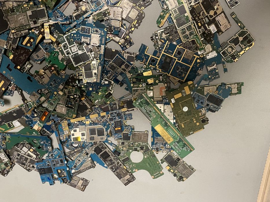 Платы от телефонов