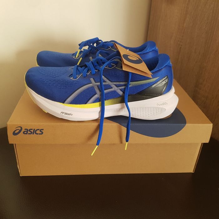 Vendo sapatilhas Asics Gel Kayano 30
