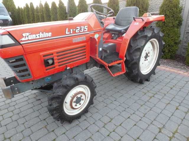 Kubota L1-235 23KM 4x4 mini traktor wspomaganie iseki yanmar traktorek