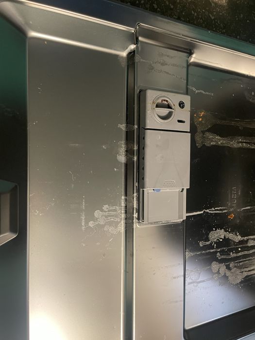 Посудомойка вмонтована Samsung DW-SG720T