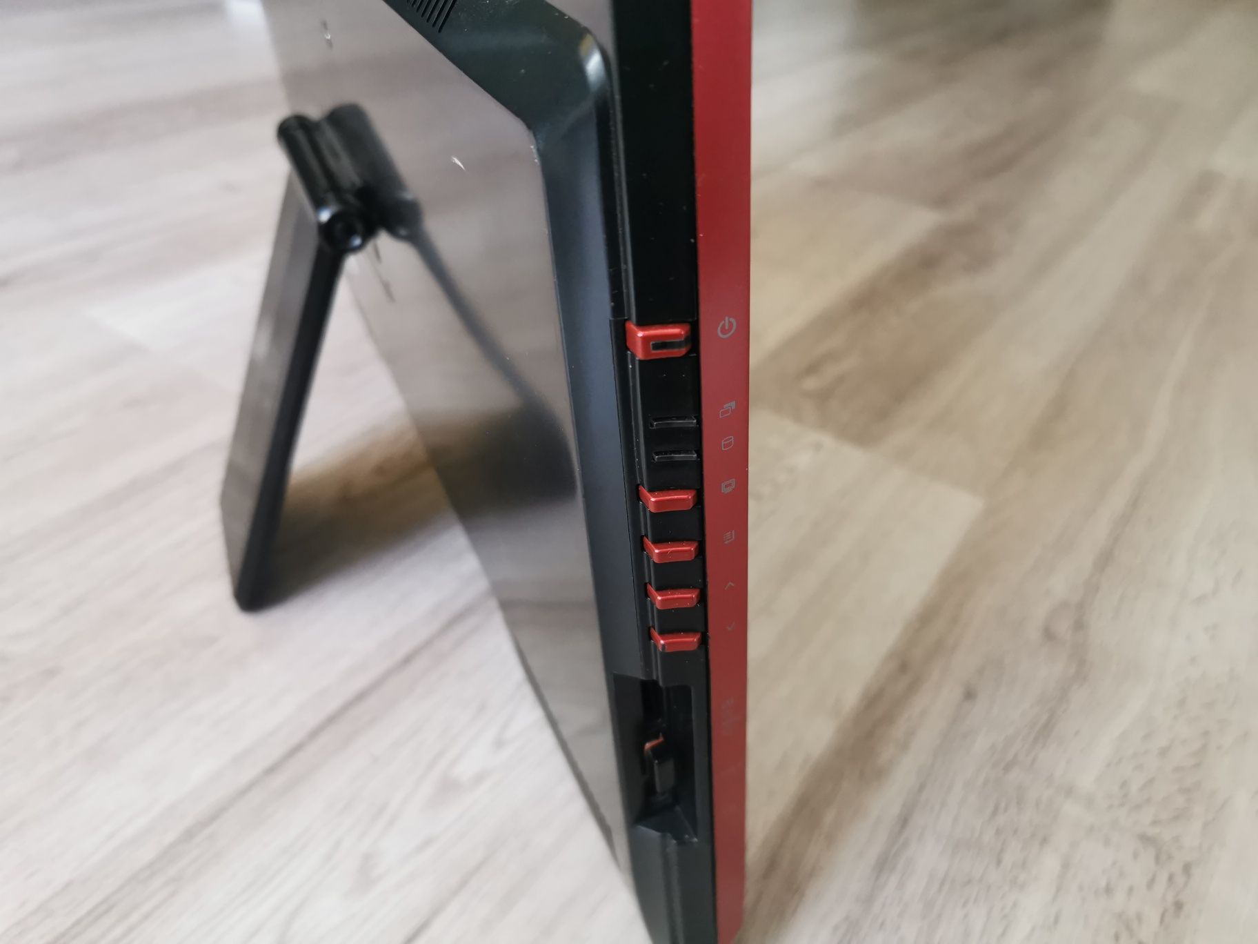 Komputer MSI MS-AE67 All in One i7 / GTX