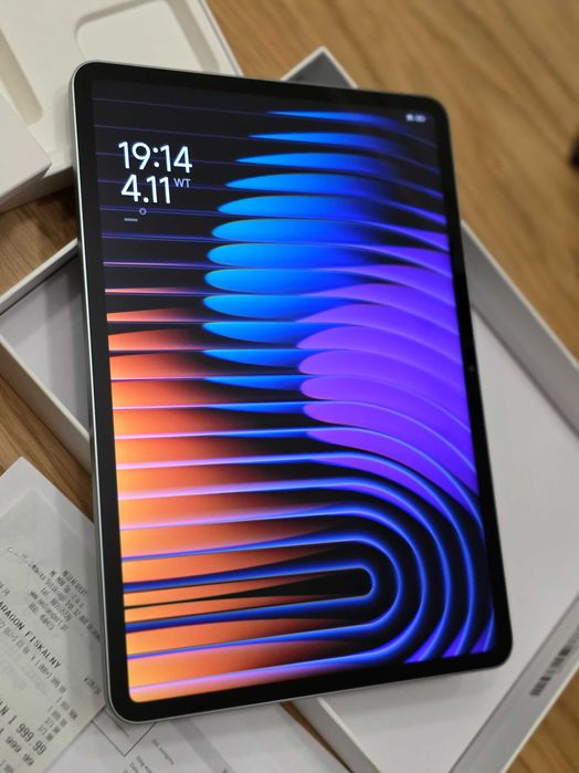 Tablet Xiaomi Pad 7 8/256 GB super stan długa gwarancja 07.2027 etui