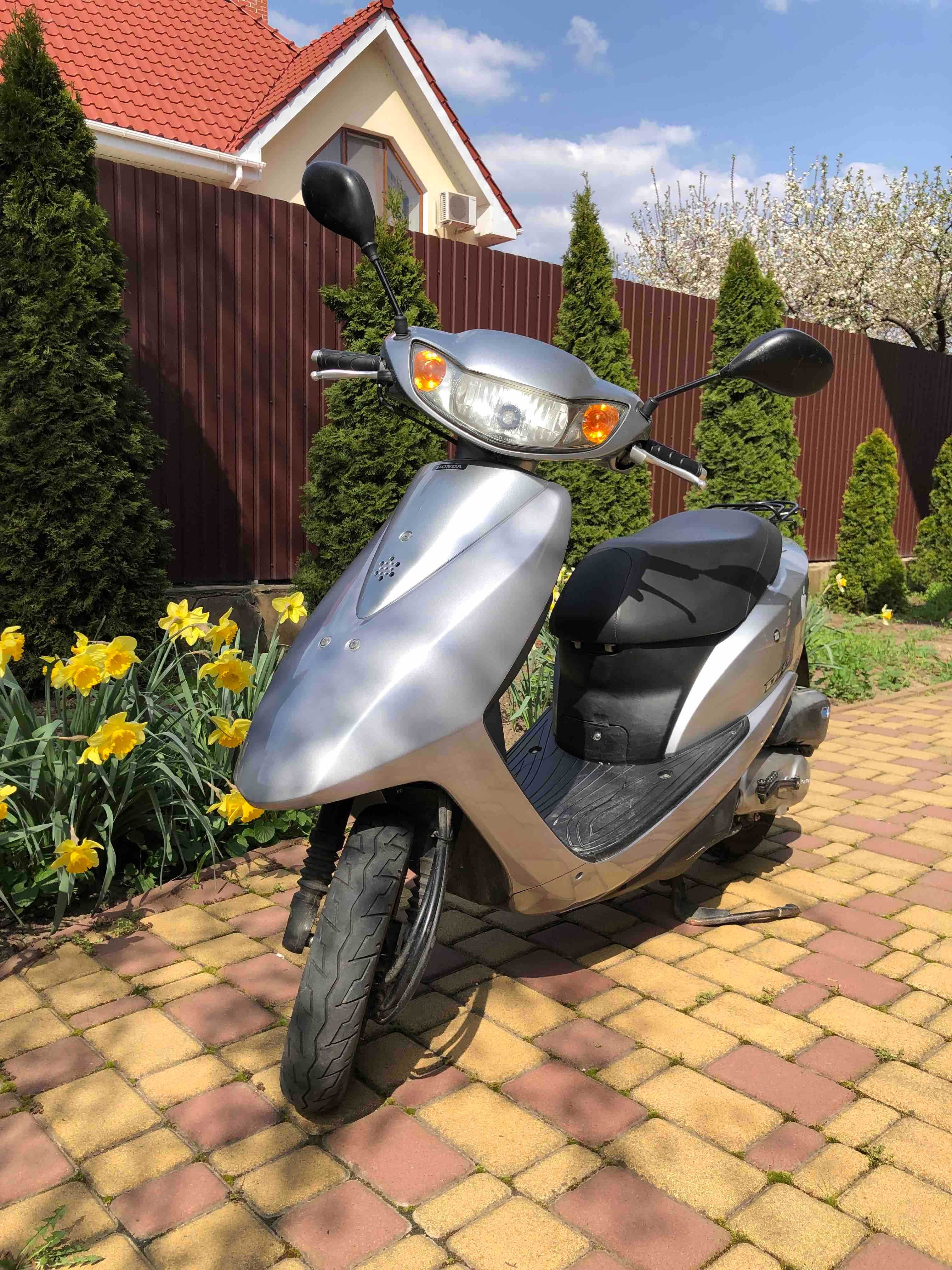 Мопед Honda Dio AF68