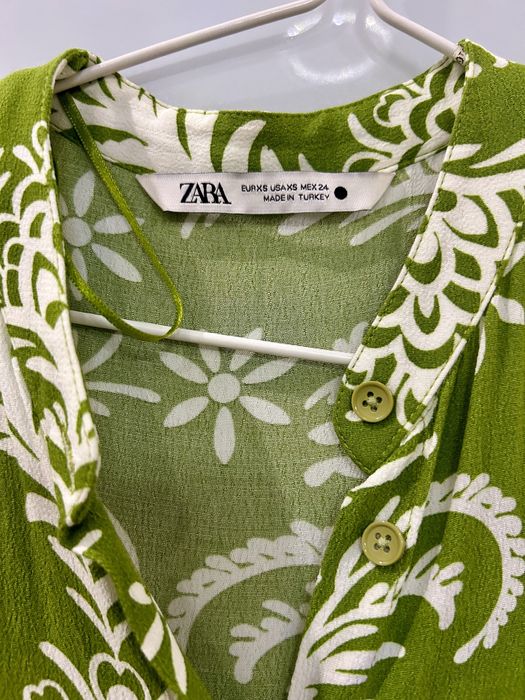 Сукня Zara міді, зеленого кольору. Віскоза