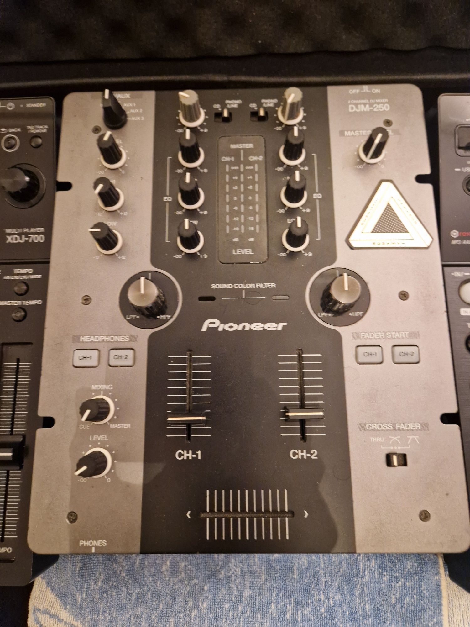 Vendo pack xdj700+djm250 +saco transporte