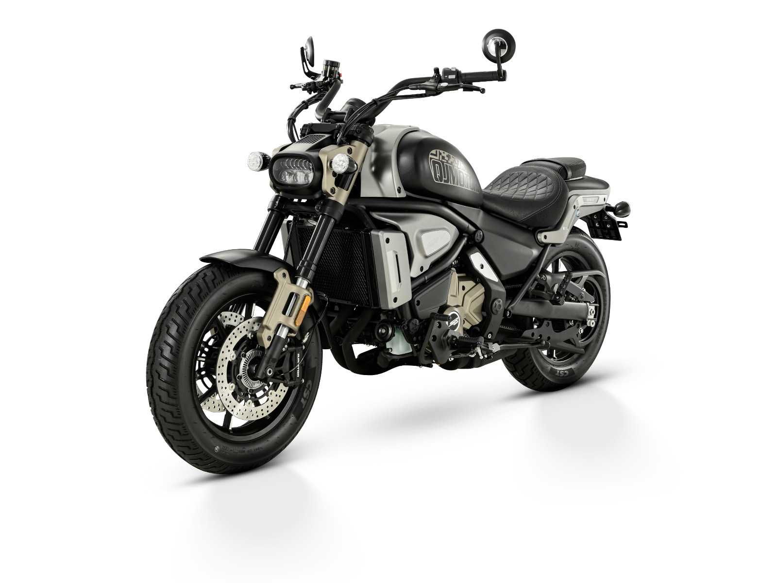 Motocykl Chopper QJ MOTOT SRV 700