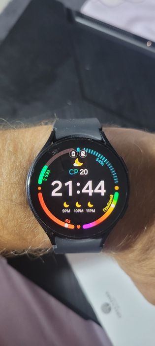 Samsung galaxy watch 5 , 44 mm
