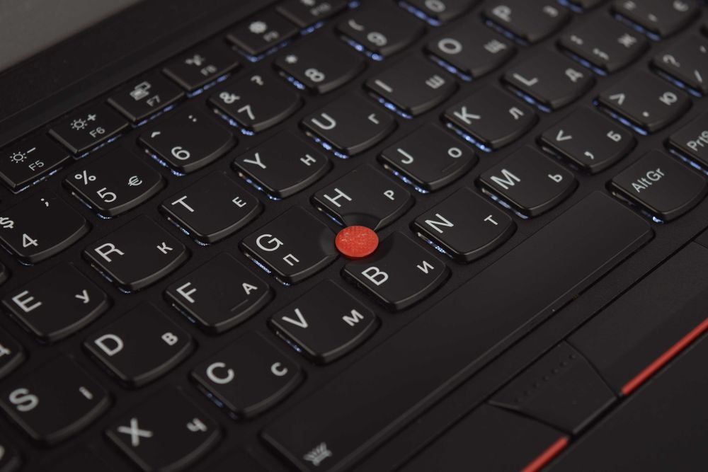 Lenovo ThinkPad T490 i5-8265U 16/24 гб 256/512/1тб 14" IPS FHD Ноутбук