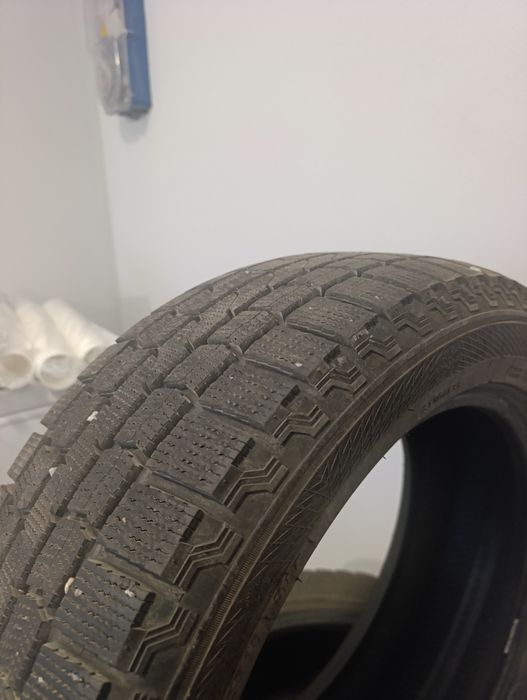 Продам. 205/55 r16 Зима