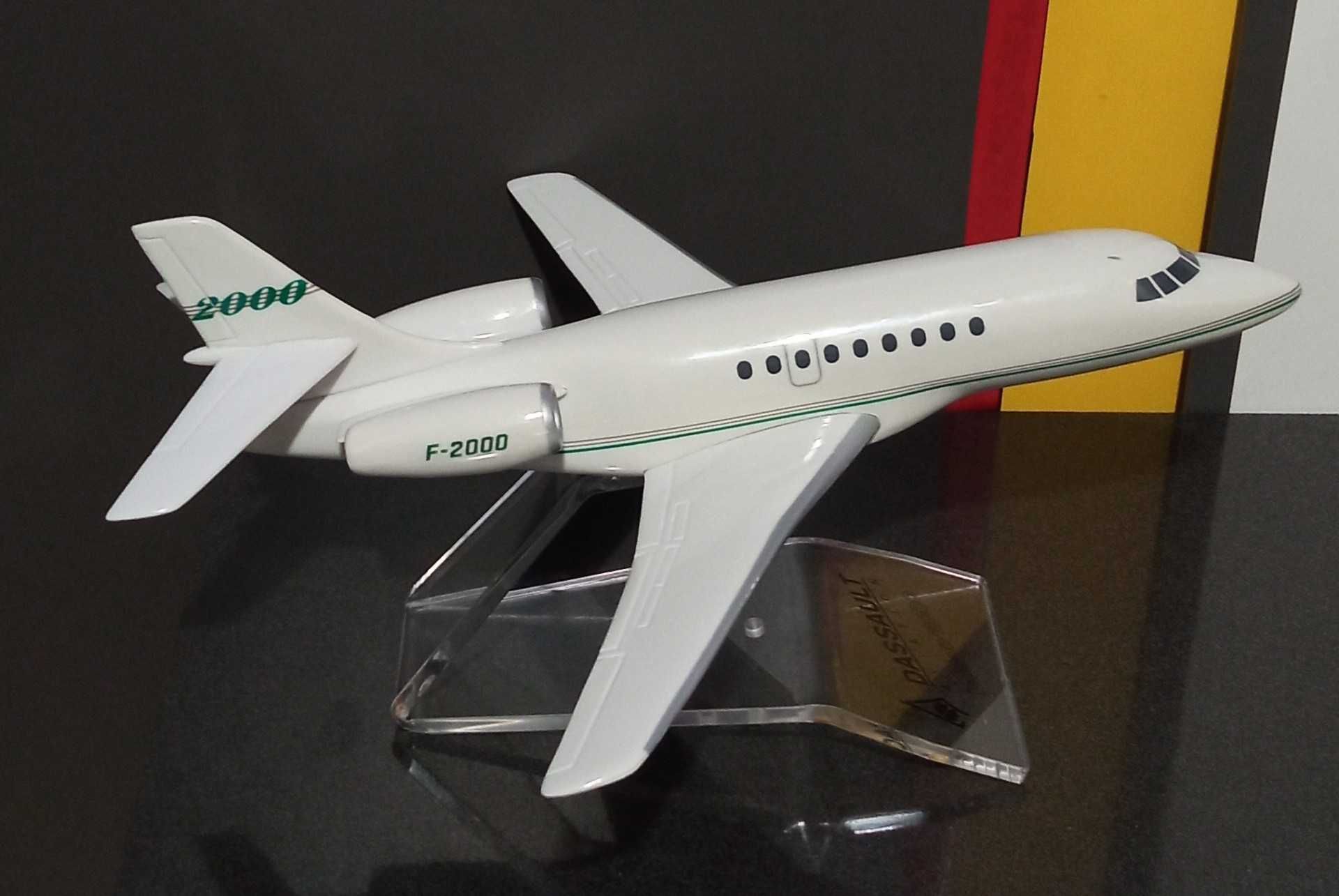 Dassault Falcon F-2000 Aviation model samolotu