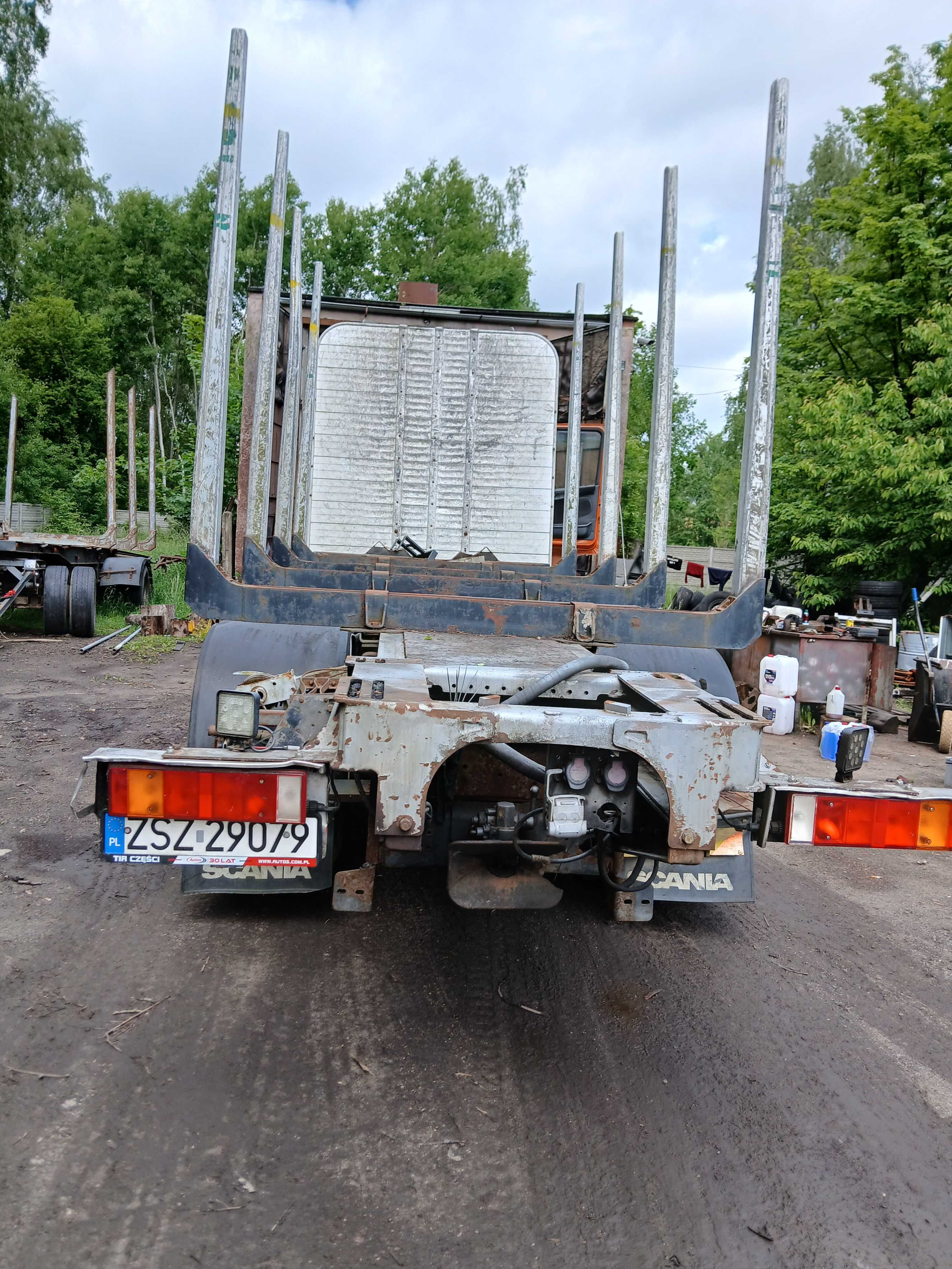 Scania 6x4 do lasu