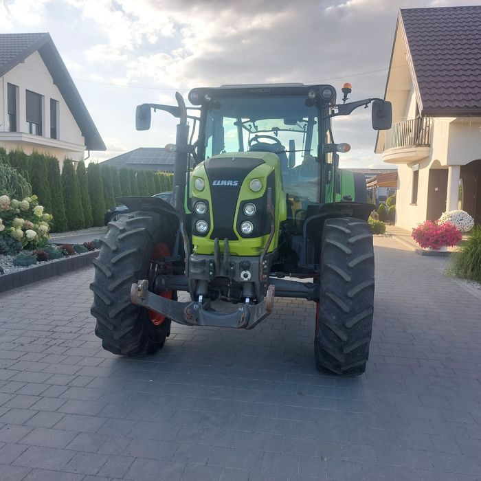 Claas Arion  440