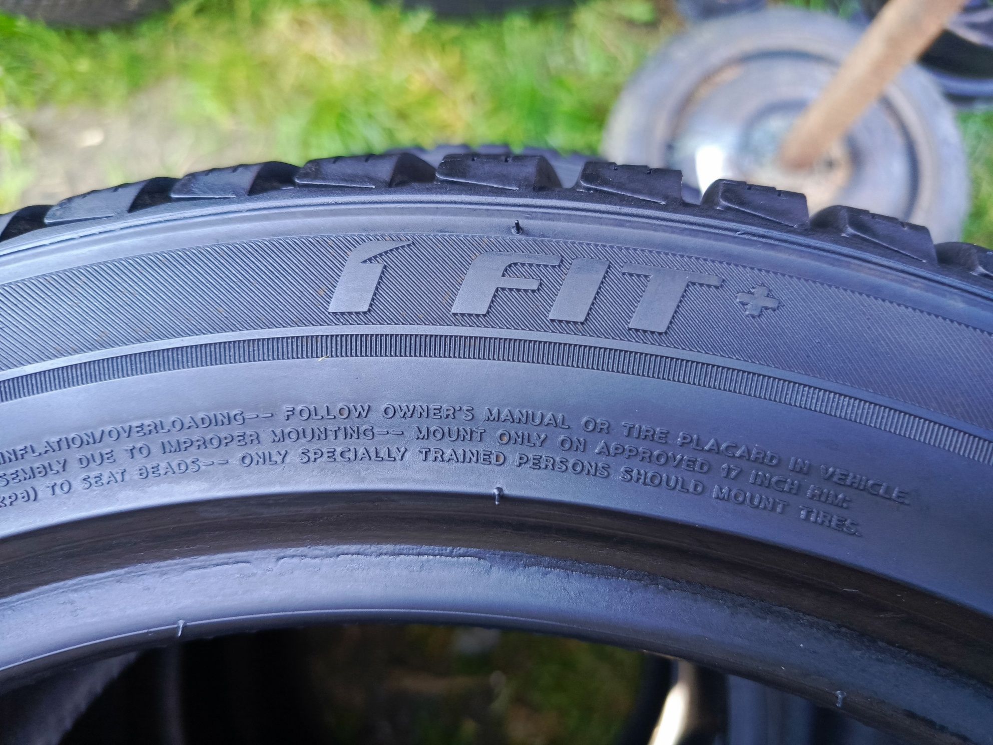 Sprzedam bardzo ładne opony 225/45 r17
