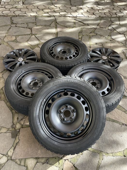 Комплект дисків із зимовою резиною та ковпаками 205/55r16