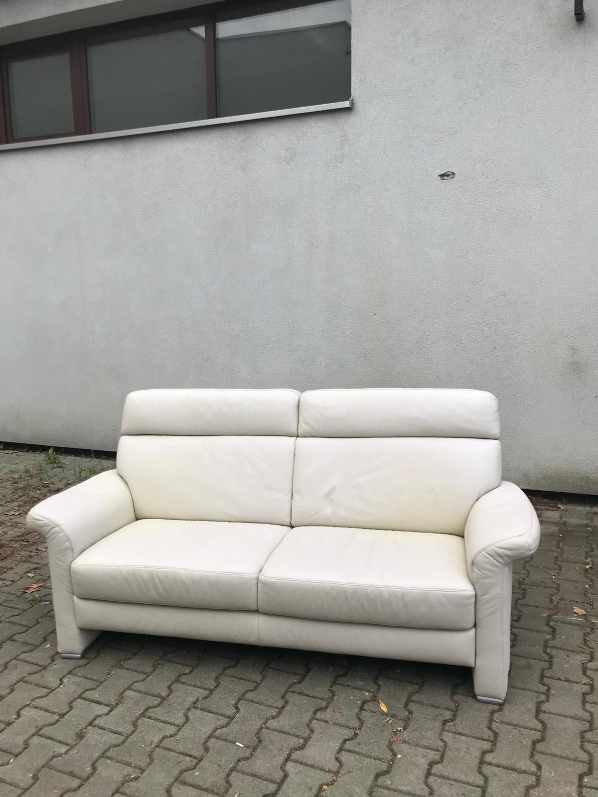 Kanapa ze skory naturalnej