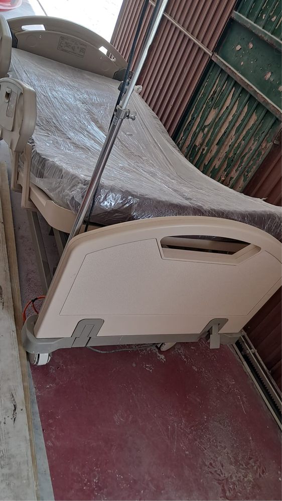 Cama hospitalar articulada