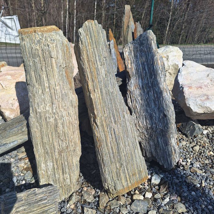 Szpilki gnejsowe ozdobne 20-120 cm głazy z kory pasiaste TONA dostawa