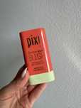 Róż w sztyfcie pixi kolor Juicy