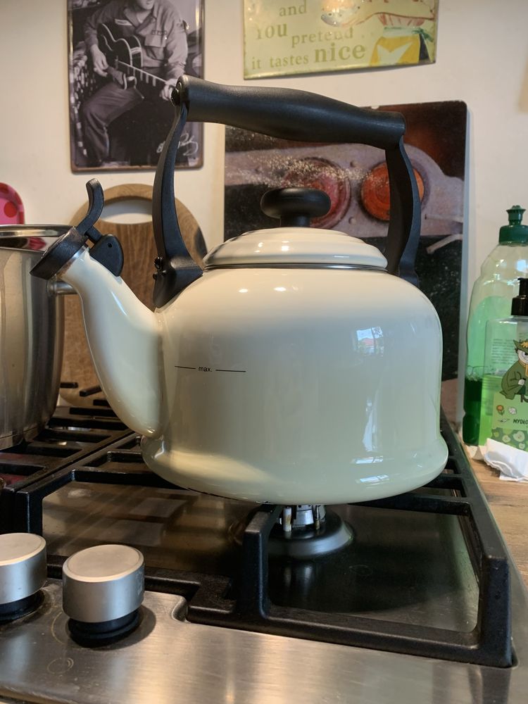 Le Creuset czajnik duży 2,1 l emaliowany stalowy klasyk